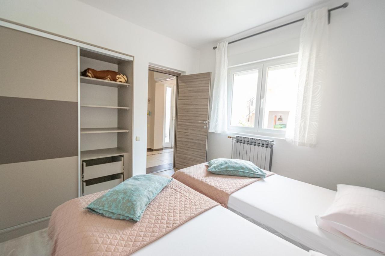 Two-Bedroom Apartment In Crikvenica Xcvii Eksteriør bilde