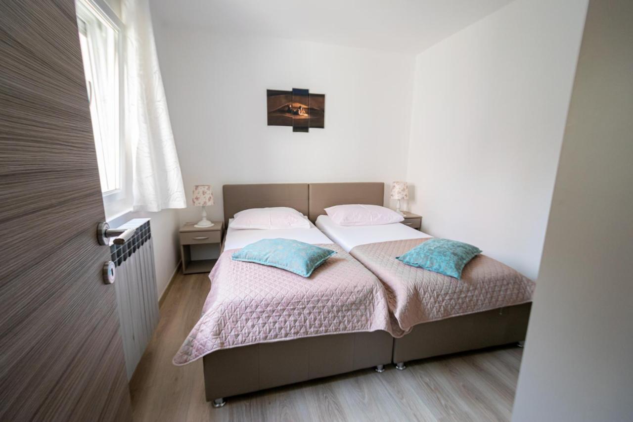 Two-Bedroom Apartment In Crikvenica Xcvii Eksteriør bilde